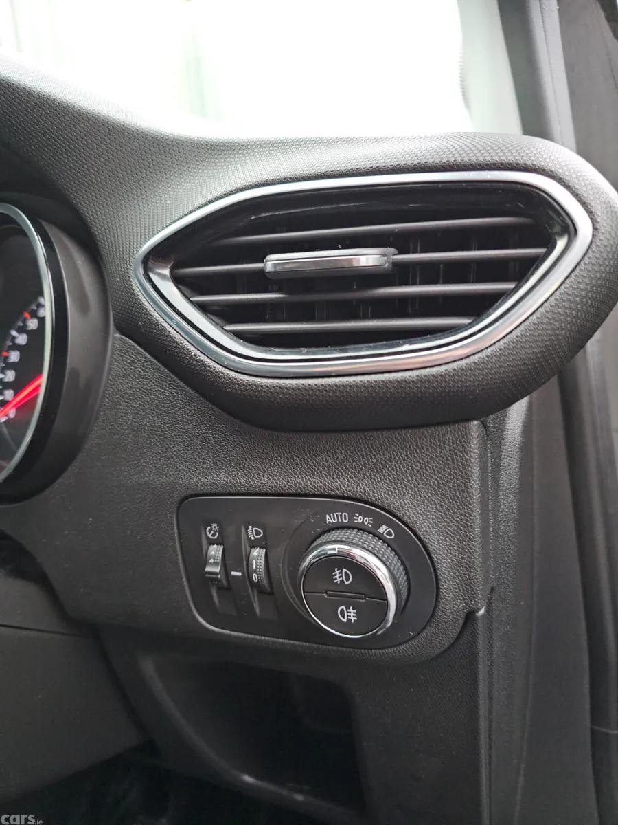 Opel Crossland X SUV, Diesel, 2019, Black