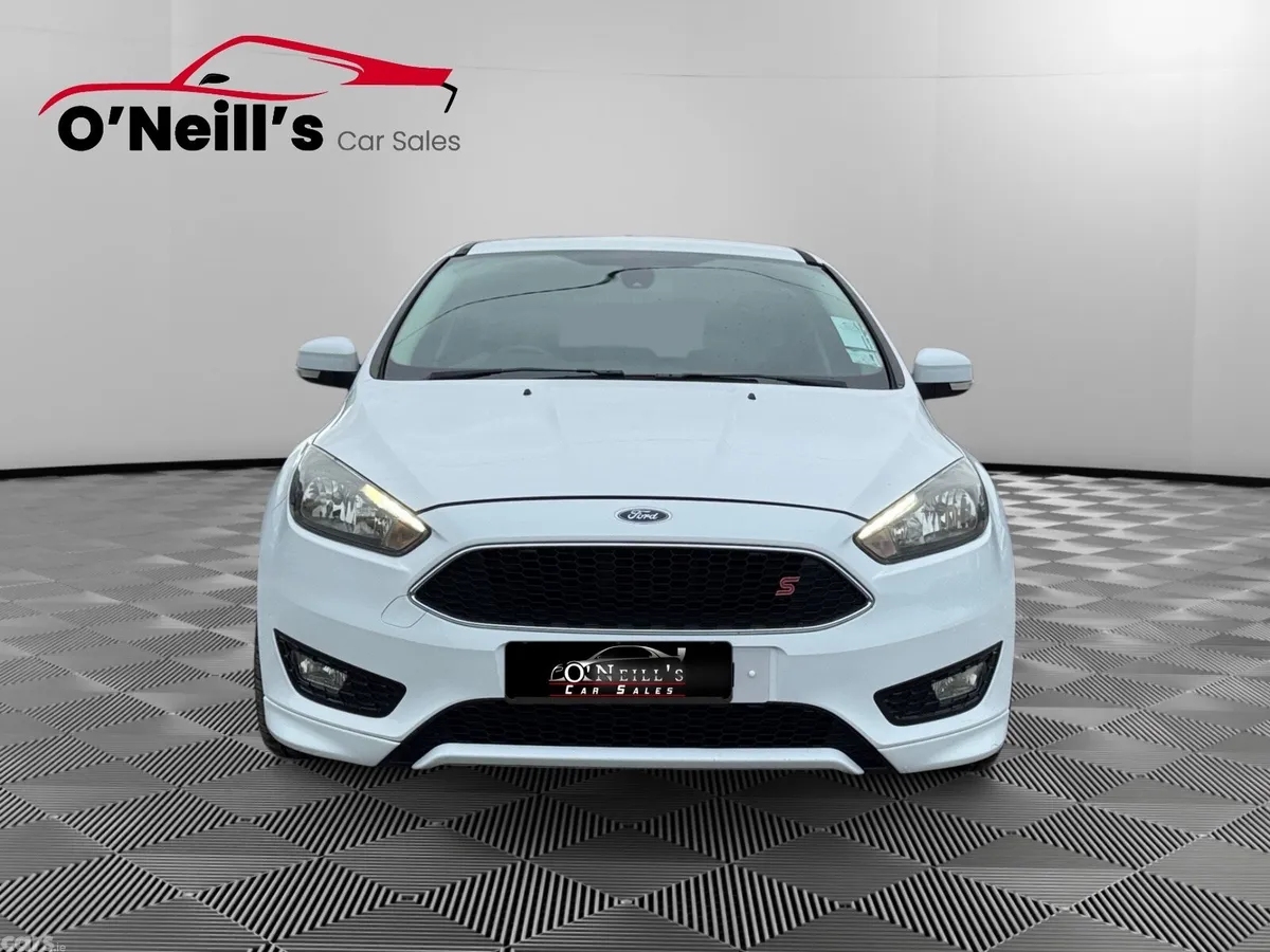 Ford Focus Hatchback, Diesel, 2015, White