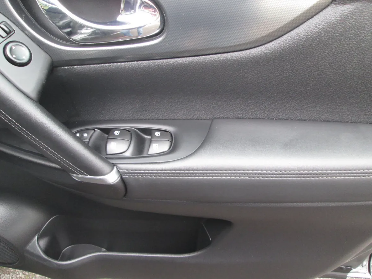 Nissan Qashqai SUV, Diesel, 2020, Grey