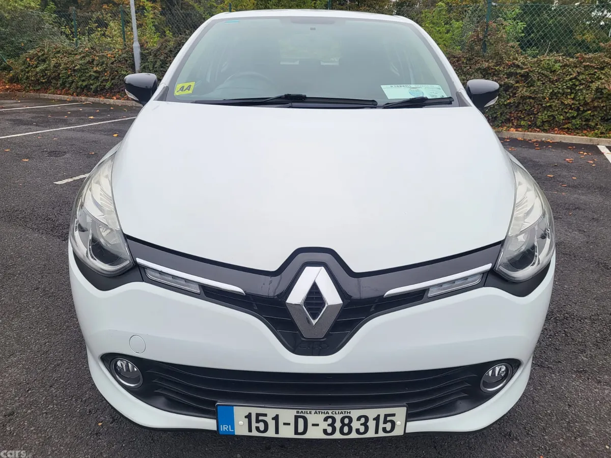 Renault Clio Hatchback, Petrol, 2015, White