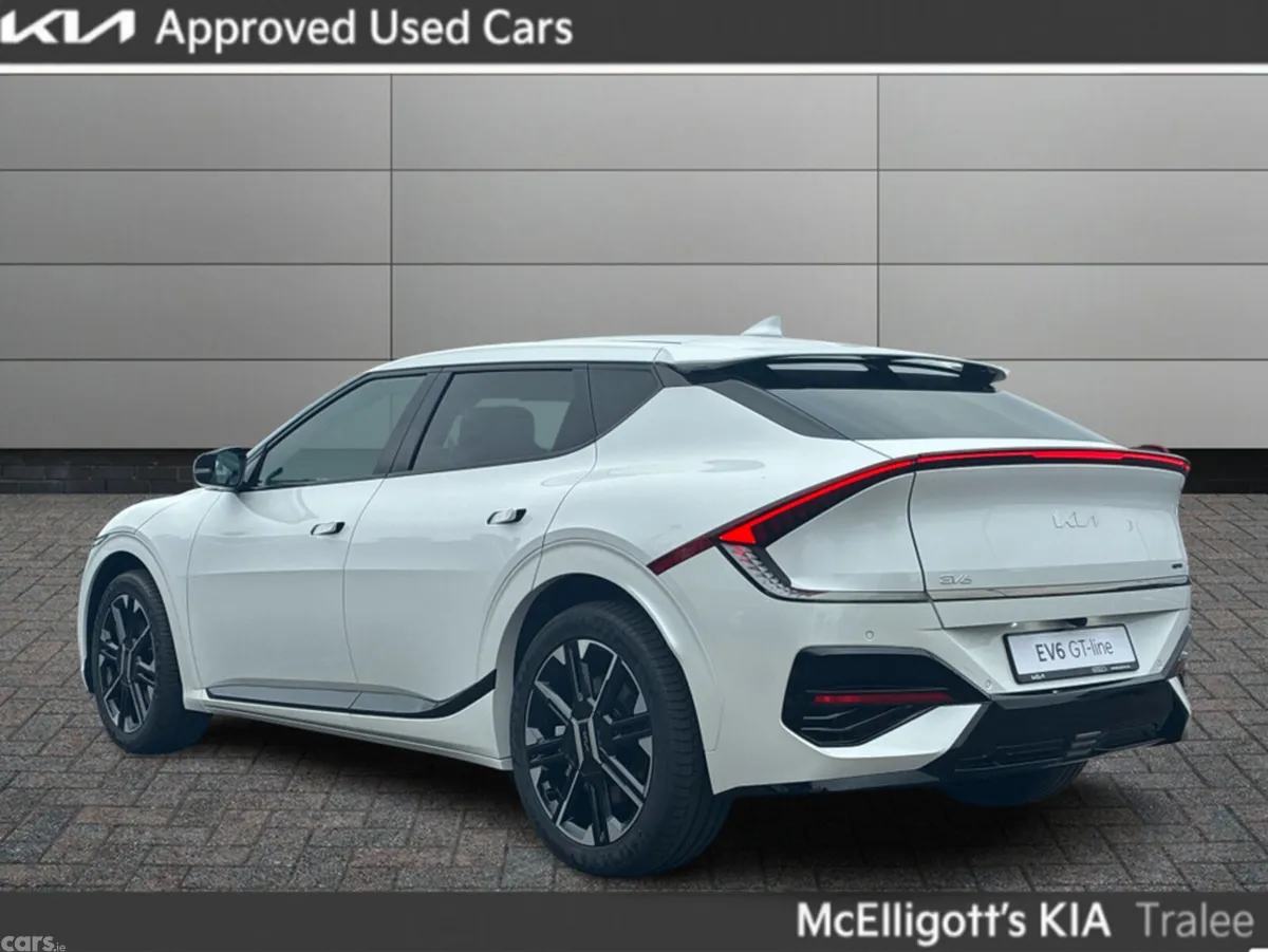 Kia EV6 SUV, Electric, 2026, White