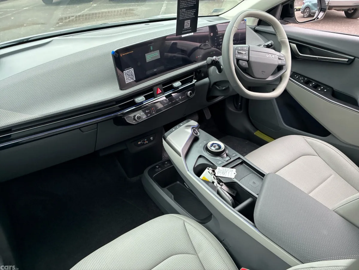 Kia EV6 Hatchback, Electric, 2026, Grey