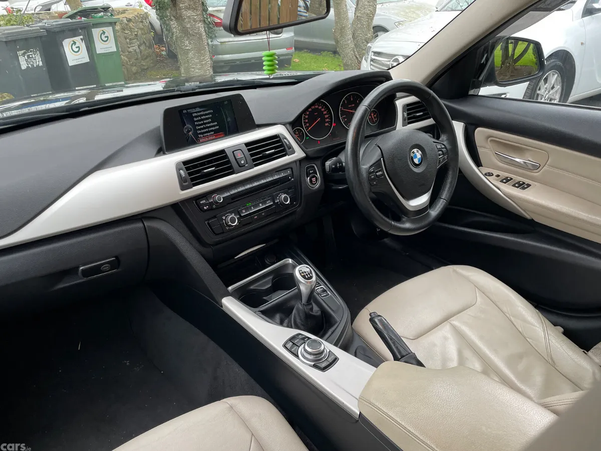 BMW 3-Series Saloon, Diesel, 2015, Black