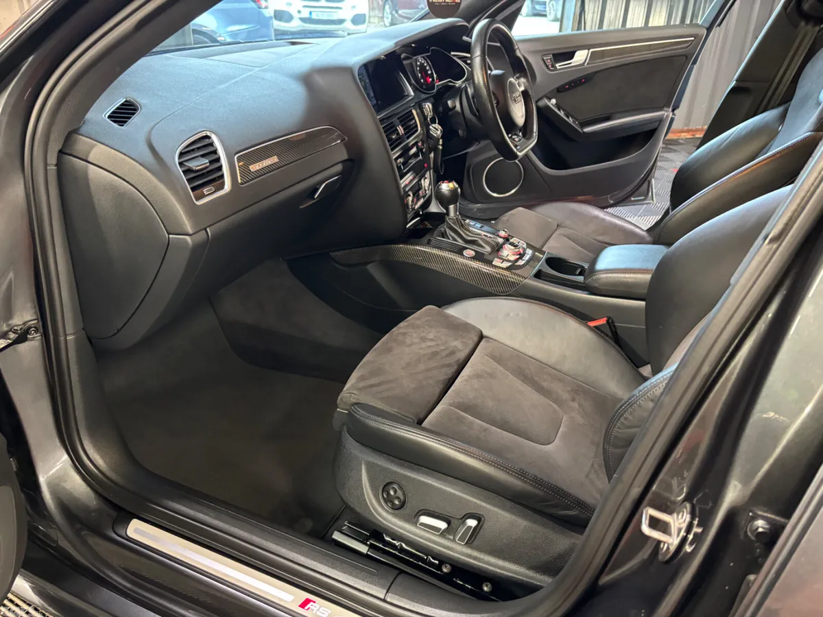 Audi RS4 Estate, Petrol, 2015, Grey