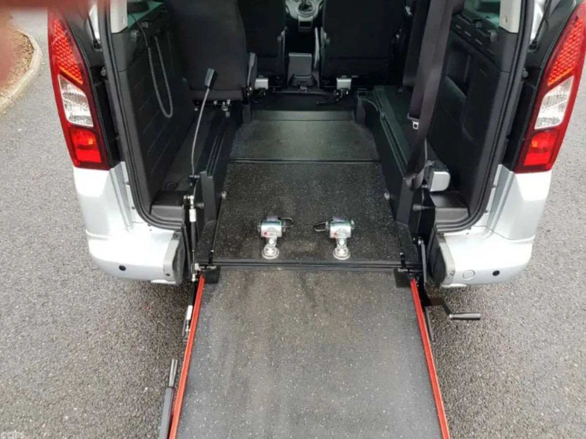 Peugeot Partner Tepee MPV, Diesel, 2016, Grey