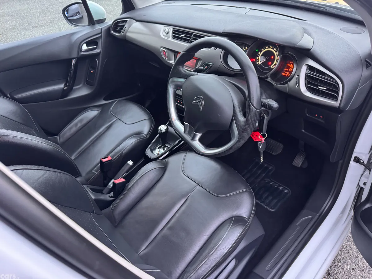 Citroen C3 Hatchback, Petrol, 2016, White