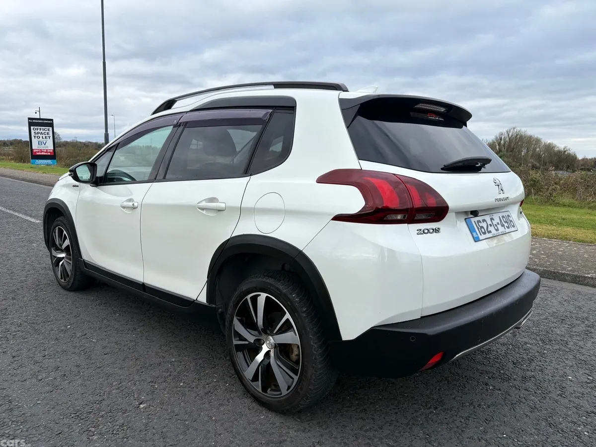 Peugeot 2008 Hatchback, Petrol, 2016, White