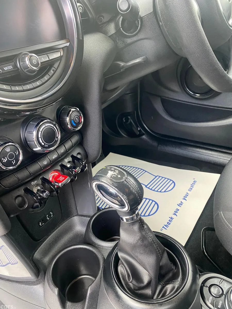 Mini Cooper Hatchback, Petrol, 2016, Blue