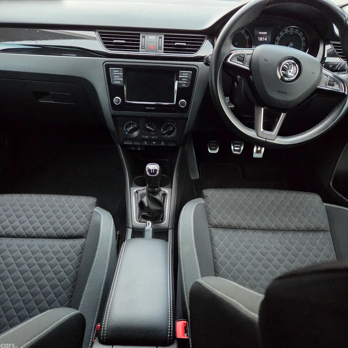 Skoda Rapid Hatchback, Petrol, 2017, Blue