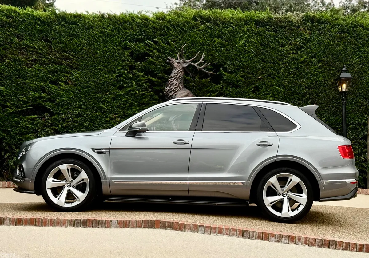 Bentley Bentayga SUV, Petrol, 2016, Grey