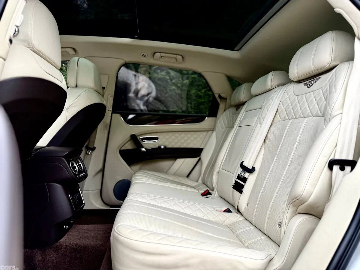 Bentley Bentayga SUV, Petrol, 2016, Grey
