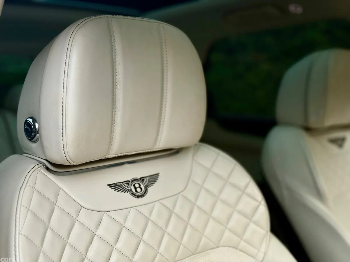 Bentley Bentayga SUV, Petrol, 2016, Grey
