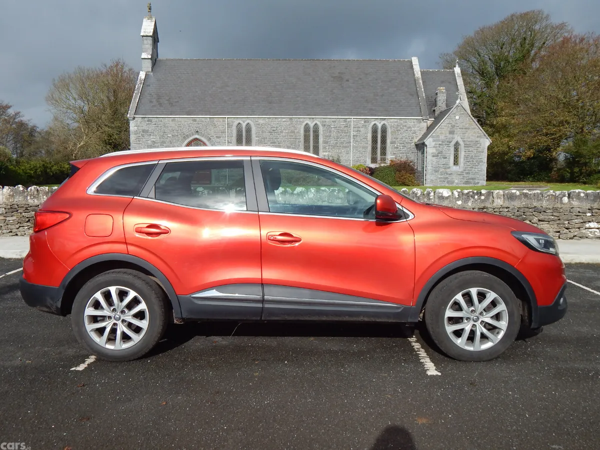 Renault Kadjar SUV, Diesel, 2017, Red
