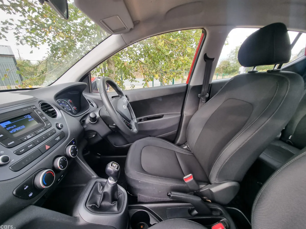 Hyundai i10 Hatchback, Petrol, 2019, Red