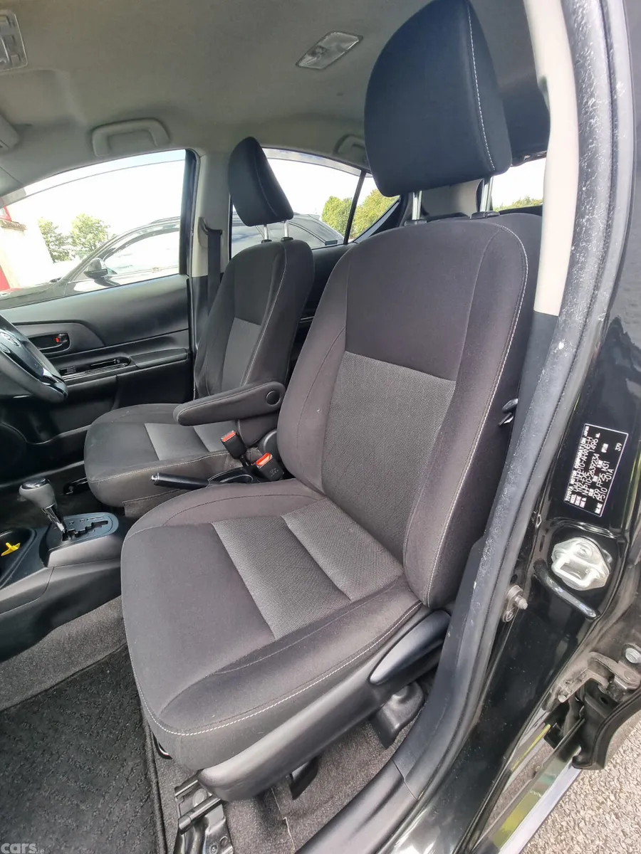 Toyota Aqua Hatchback, Petrol Hybrid, 2019, Black