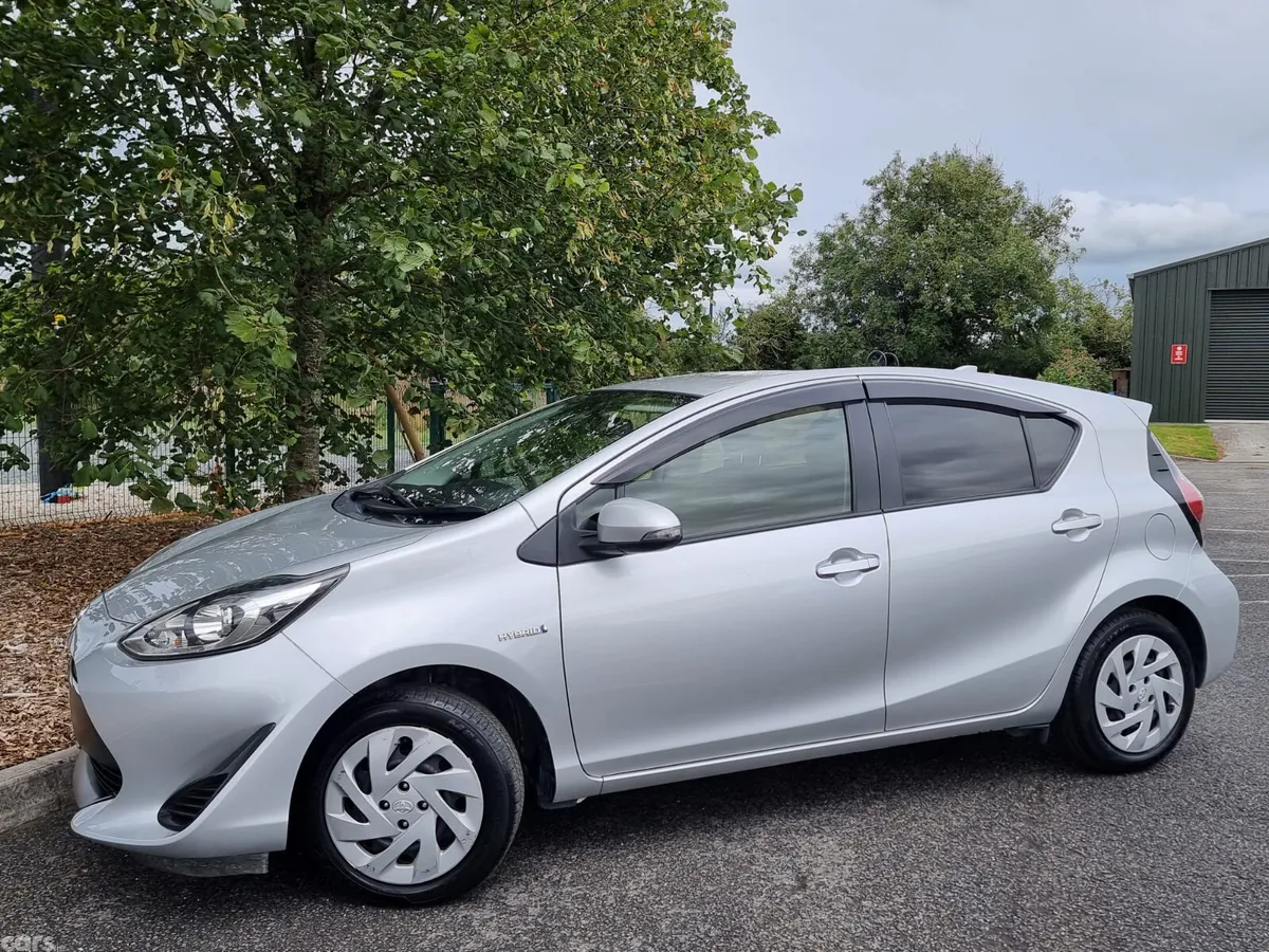 Toyota Aqua Hatchback, Petrol Hybrid, 2019, Black