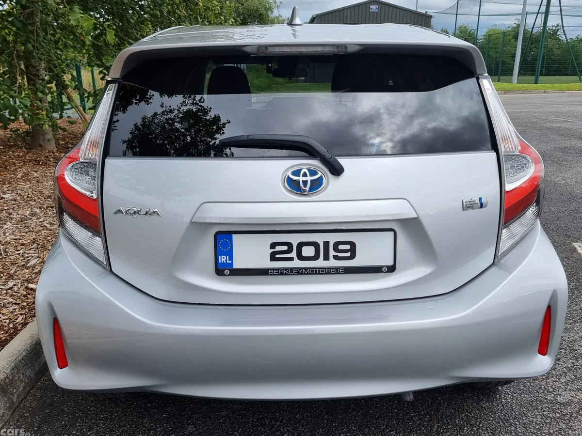 Toyota Aqua Hatchback, Petrol Hybrid, 2019, Black