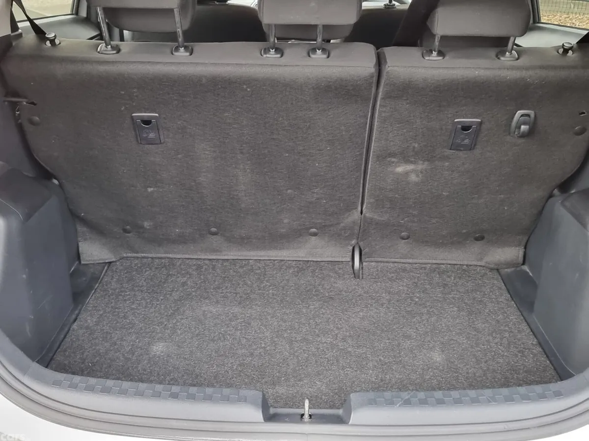 Toyota Aqua Hatchback, Petrol Hybrid, 2019, White