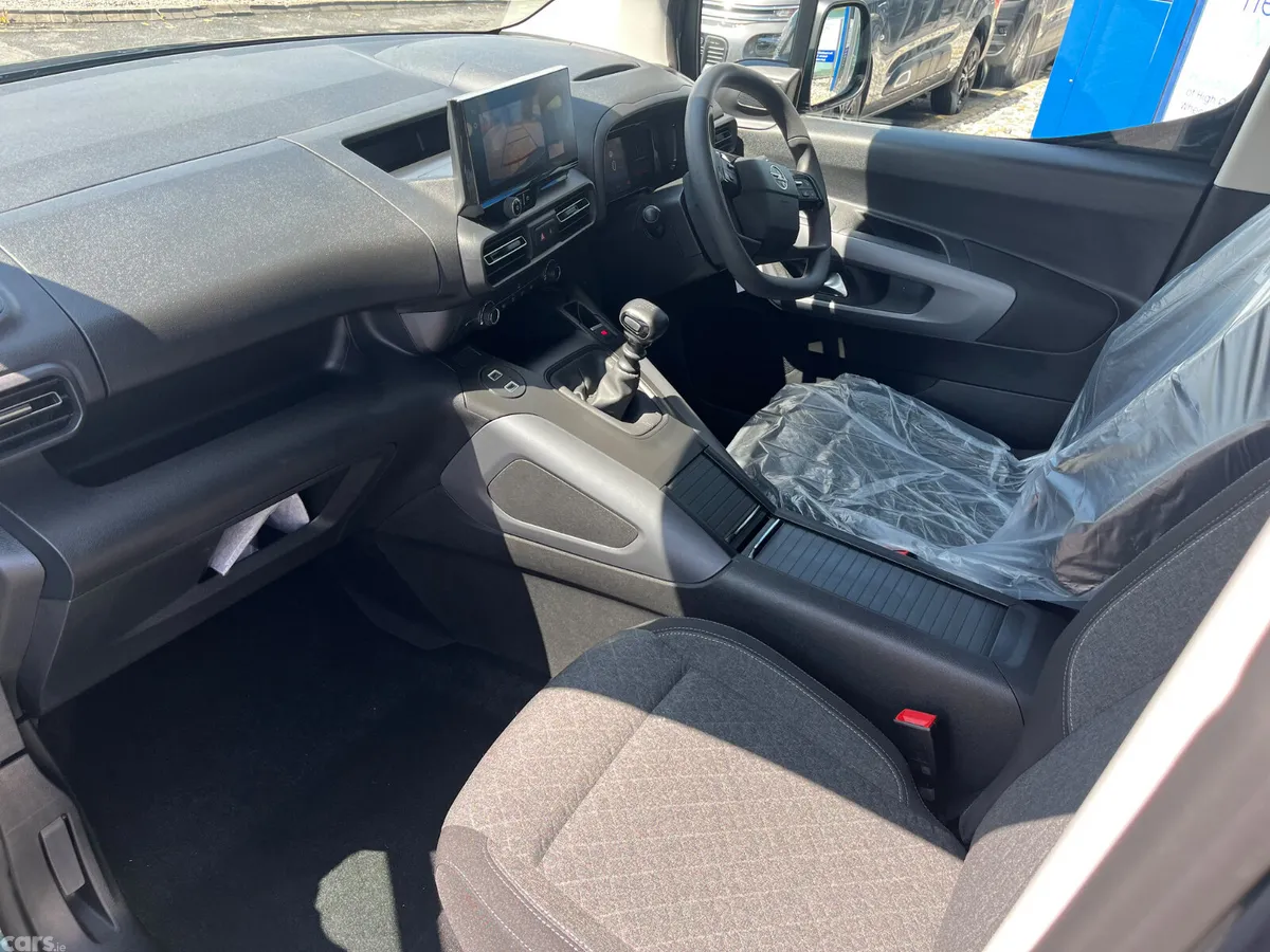 Opel Combo MPV, Diesel, 2026, Blue