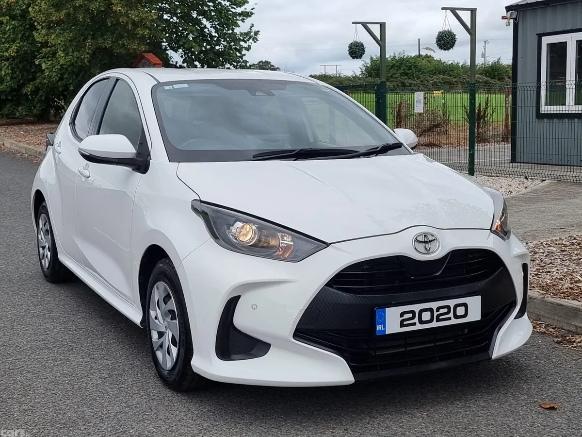 Toyota Yaris Hatchback, Petrol, 2020, White