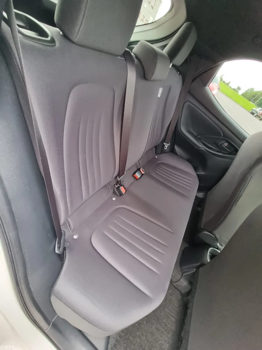 Toyota Yaris Hatchback, Petrol, 2020, White