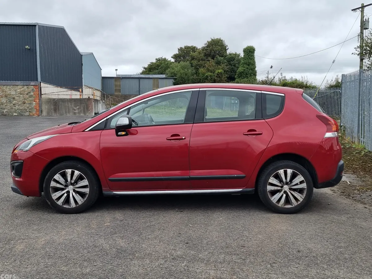 Peugeot 3008 SUV, Diesel, 2015, Red
