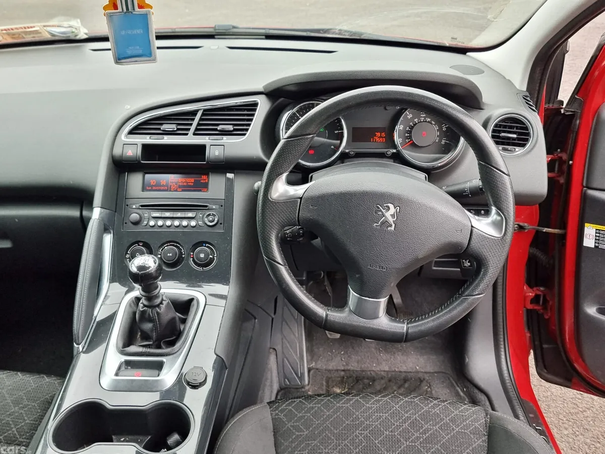 Peugeot 3008 SUV, Diesel, 2015, Red