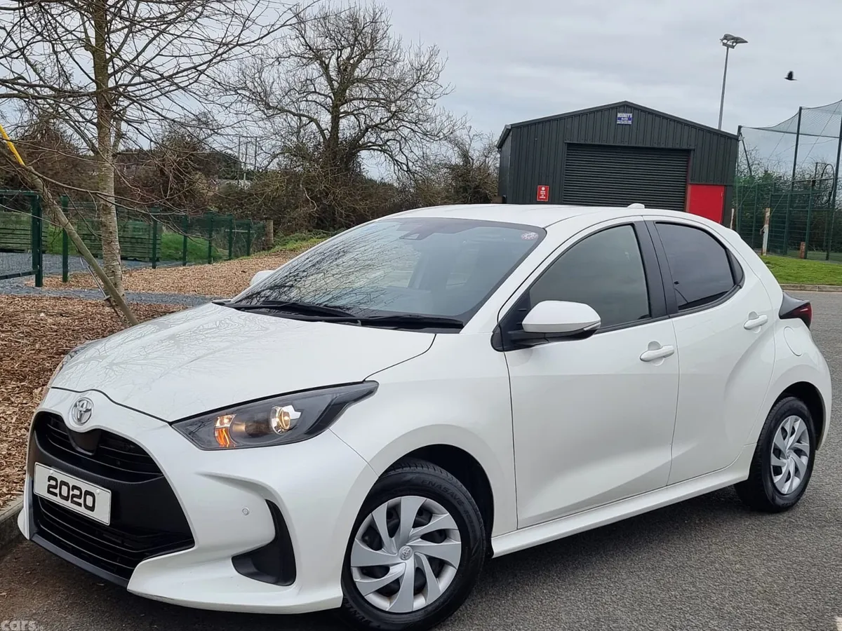 Toyota Yaris Hatchback, Petrol, 2020, White