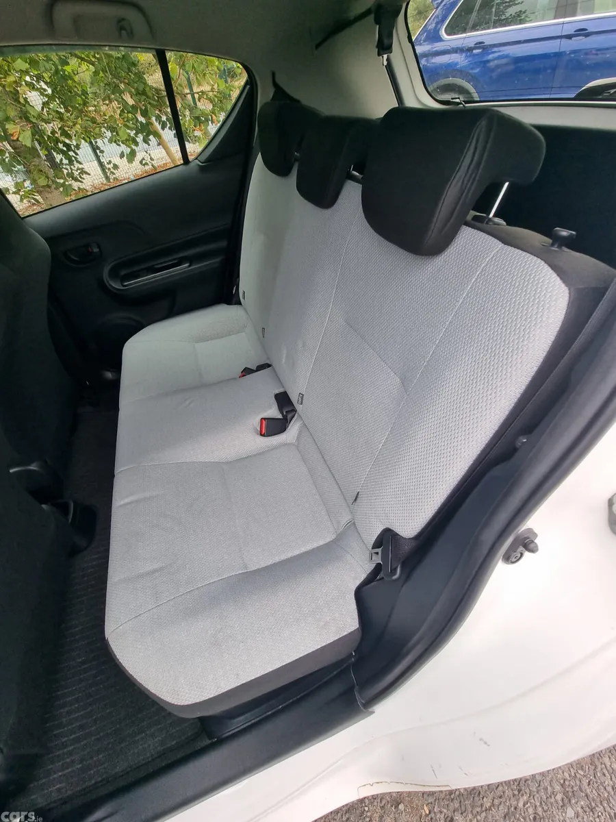 Toyota Aqua Hatchback, Petrol Hybrid, 2019, White