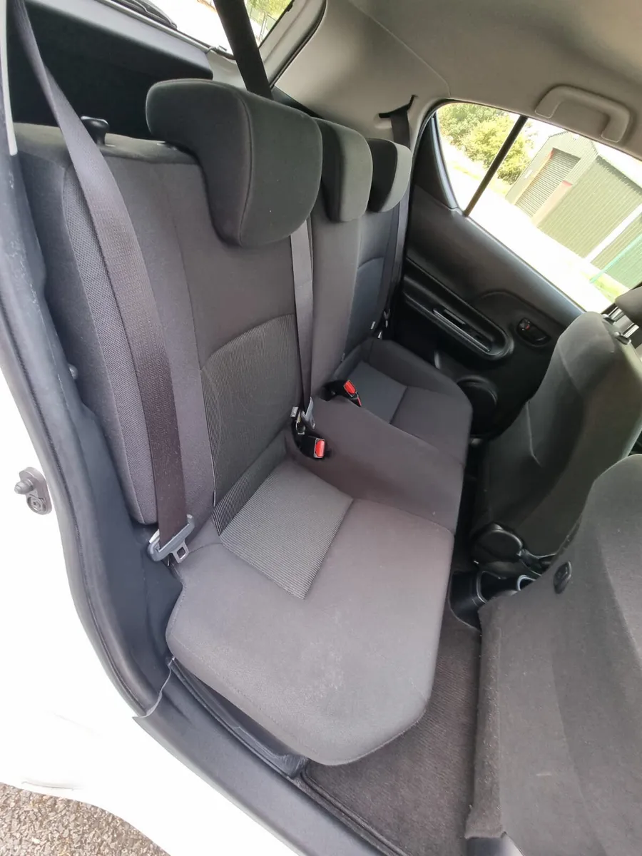 Toyota Aqua Hatchback, Petrol Hybrid, 2019, White