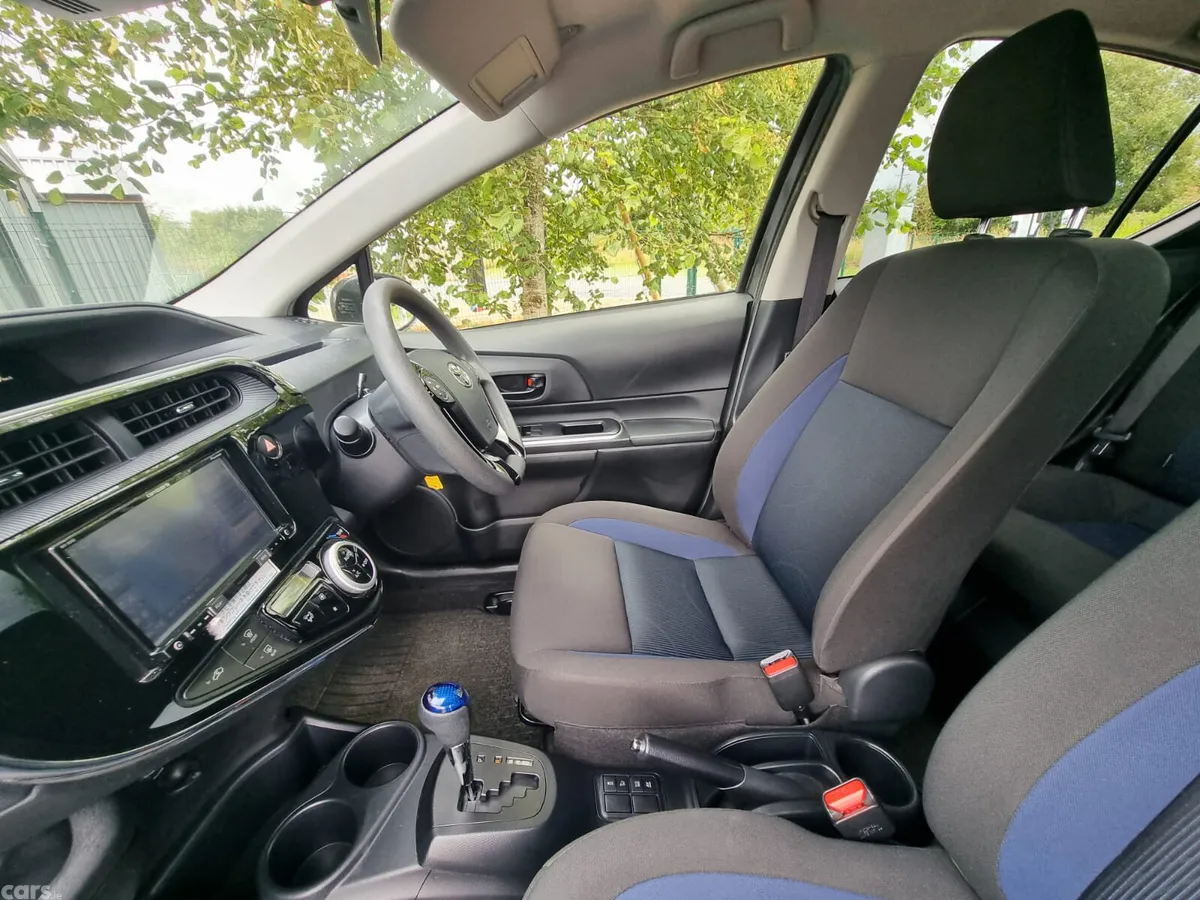 Toyota Aqua Hatchback, Petrol Hybrid, 2019, Black