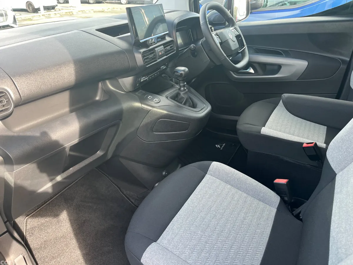 Citroen Berlingo MPV, Diesel, 2026, Black