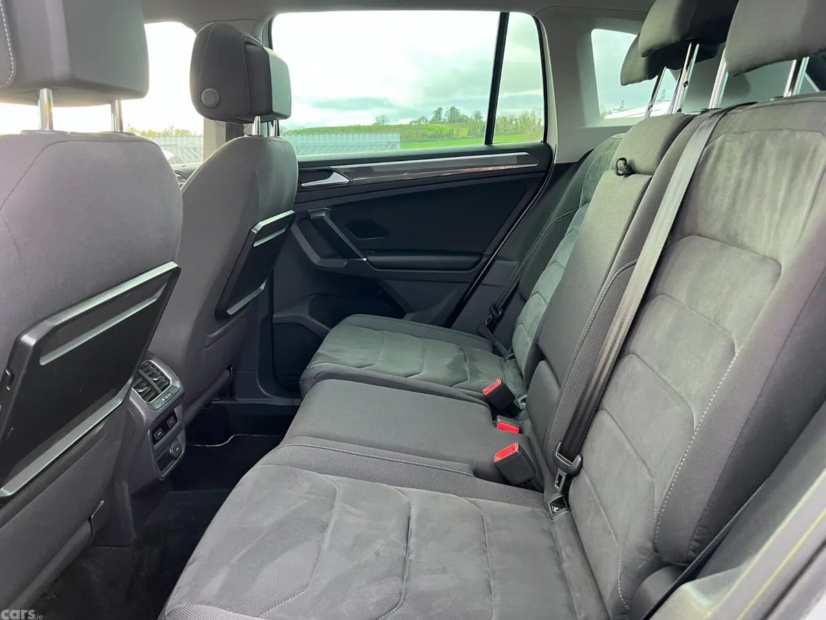 Volkswagen Tiguan SUV, Diesel, 2017, White