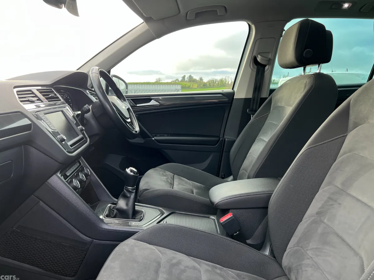 Volkswagen Tiguan SUV, Diesel, 2017, White