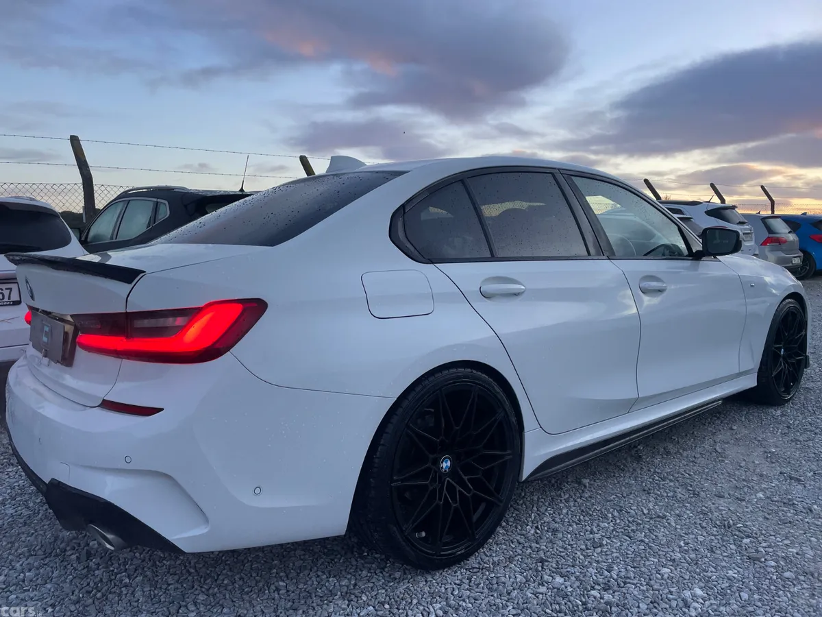 BMW 3-Series Saloon, Diesel, 2019, White