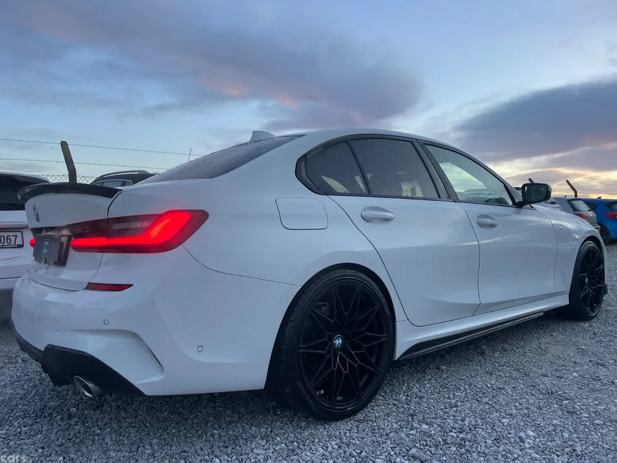 BMW 3-Series Saloon, Diesel, 2019, White