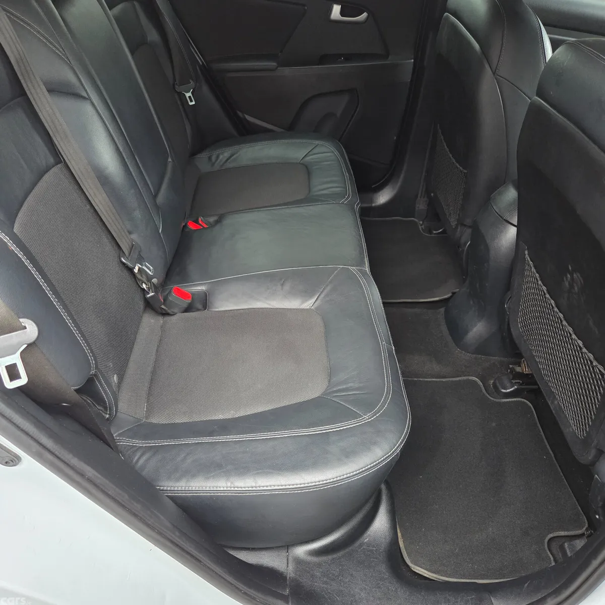 Kia Sportage SUV, Diesel, 2014, White