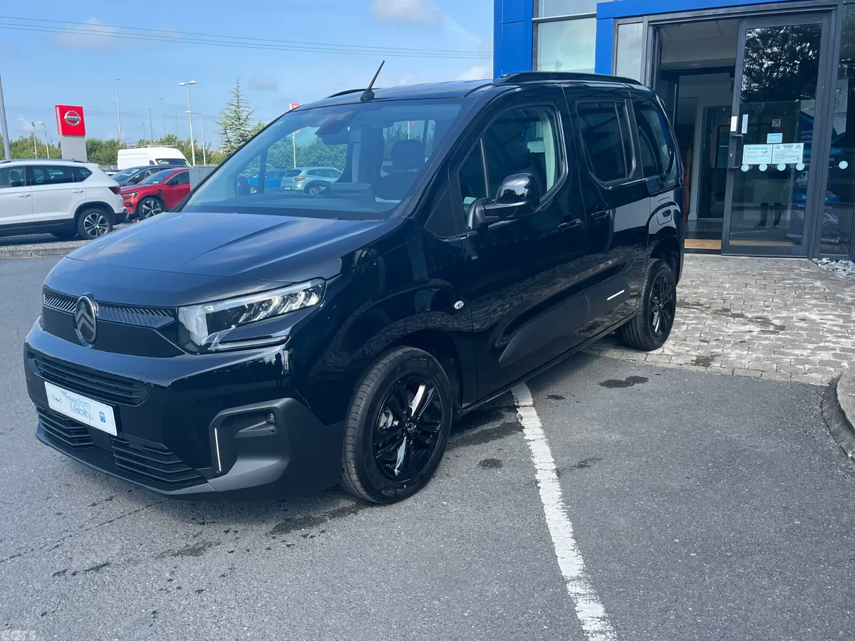 Citroen Berlingo MPV, Diesel, 2027, Black