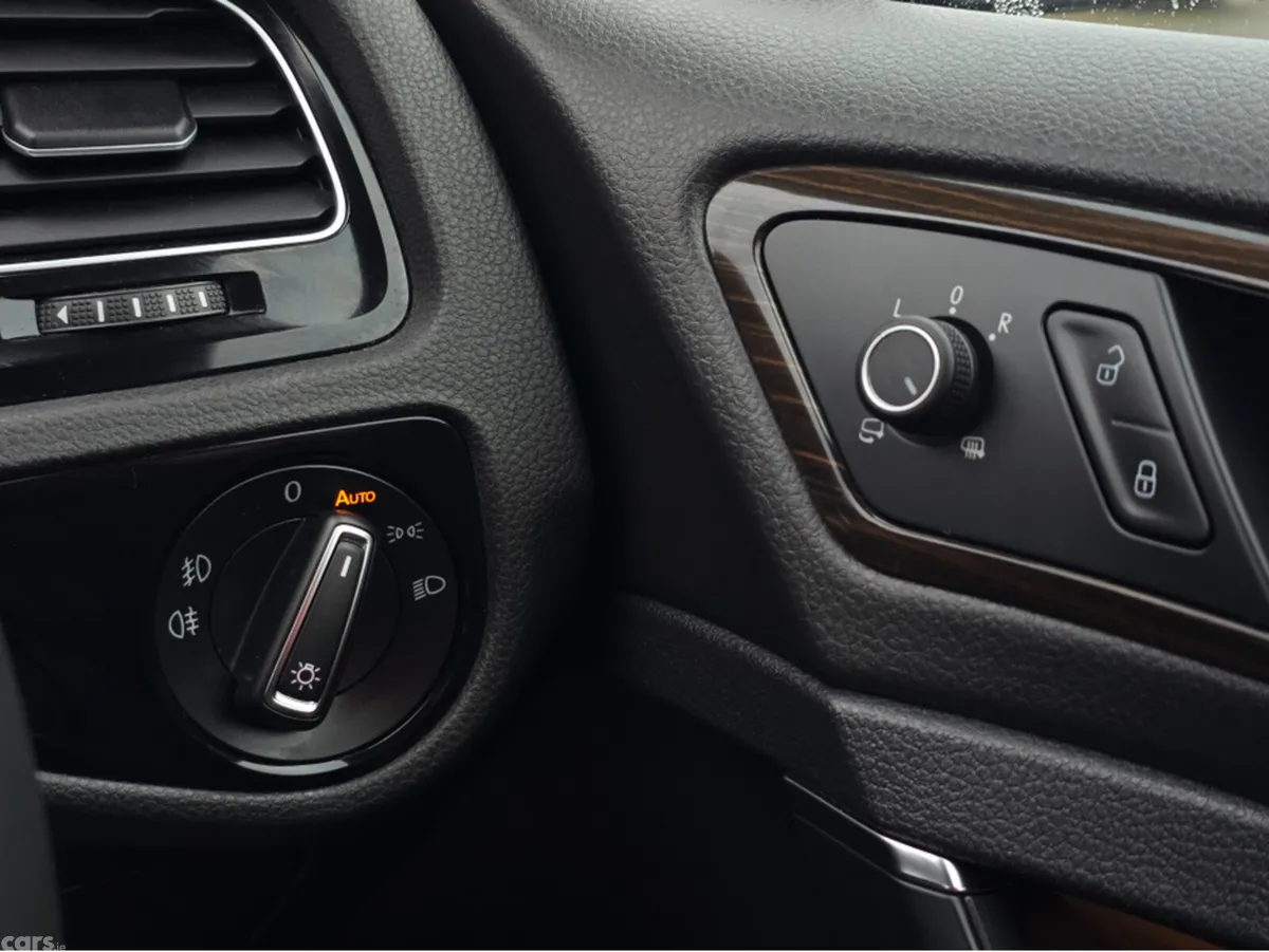 Volkswagen Golf Hatchback, Petrol, 2015, Black