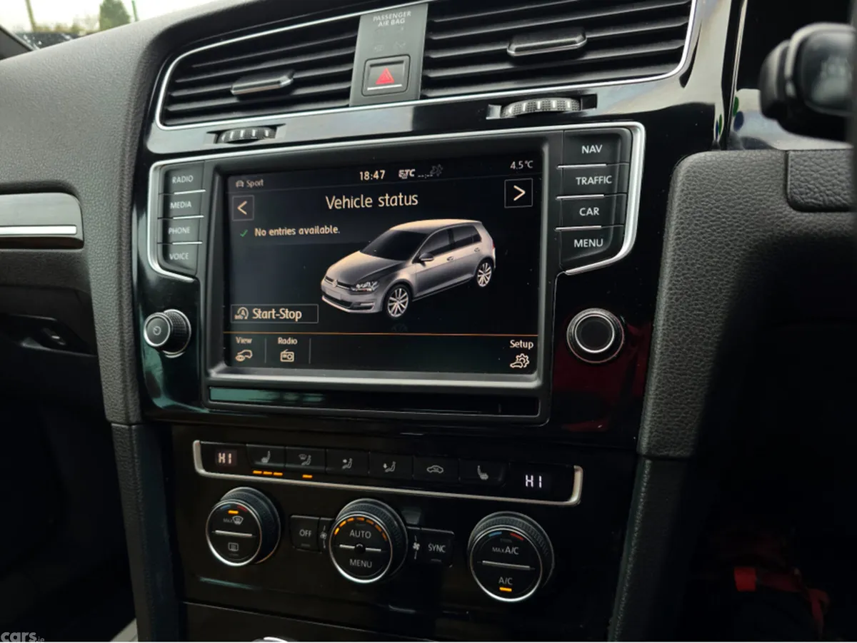 Volkswagen Golf Hatchback, Petrol, 2015, Black