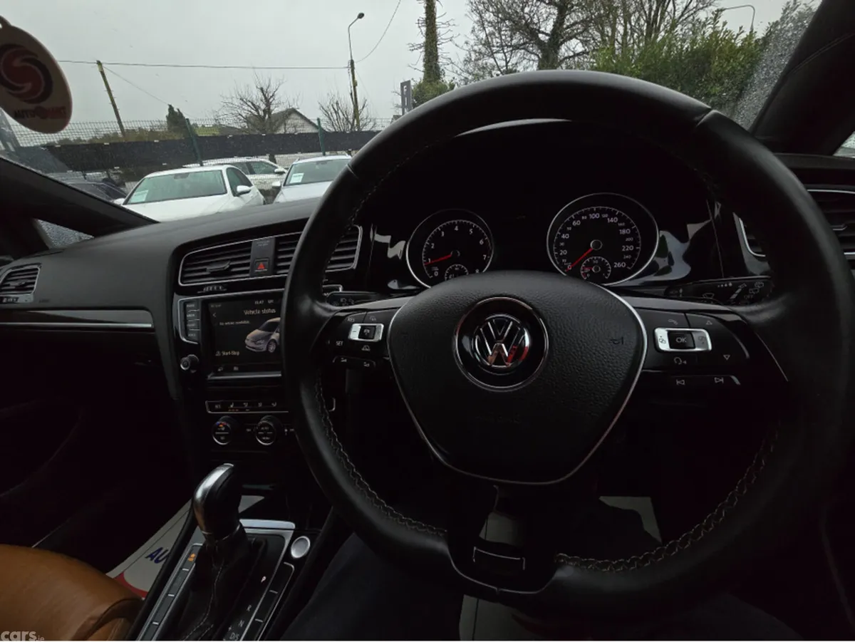 Volkswagen Golf Hatchback, Petrol, 2015, Black