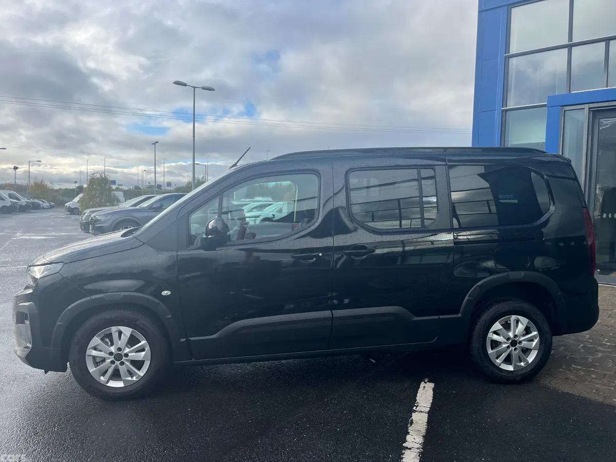 Peugeot Rifter MPV, Diesel, 2026, Black