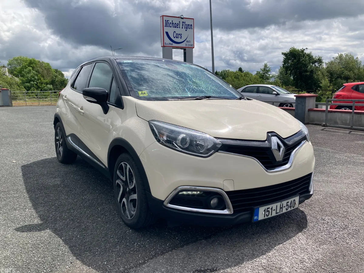 Renault Captur Hatchback, Diesel, 2015, Yellow