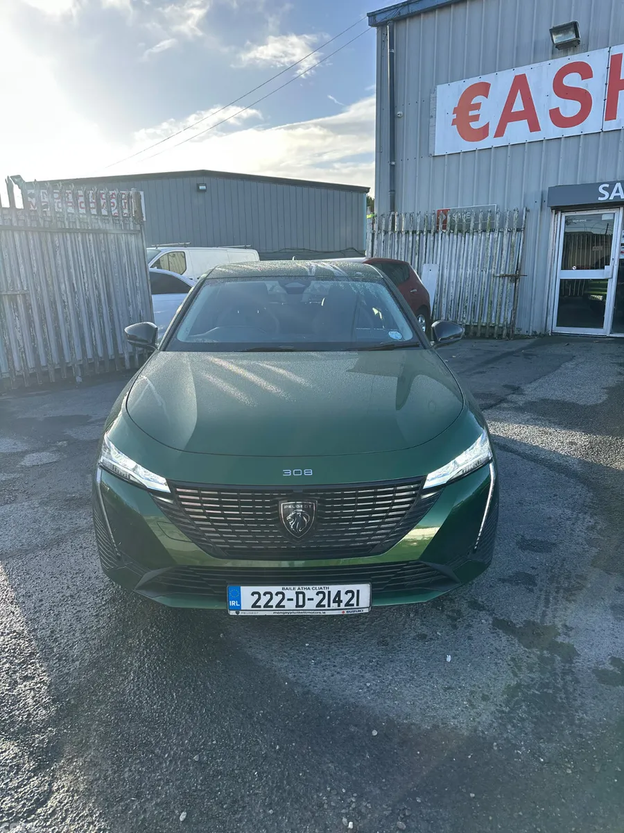 Peugeot 308 Hatchback, Diesel, 2022, Green