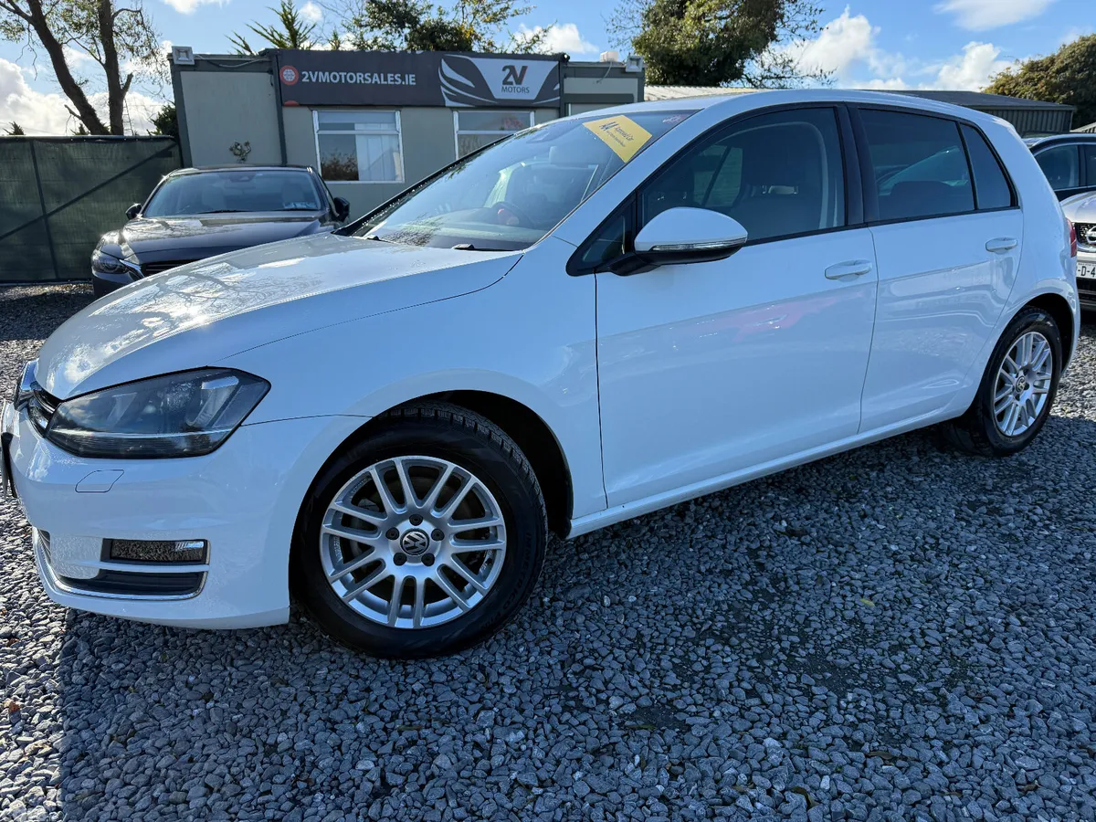 Volkswagen Golf Hatchback, Petrol, 2016, White