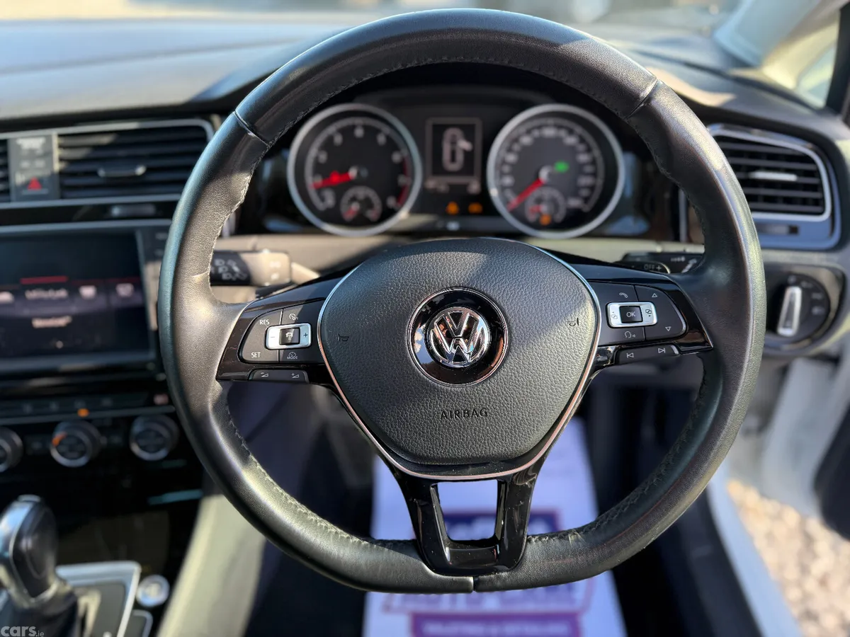 Volkswagen Golf Hatchback, Petrol, 2016, White