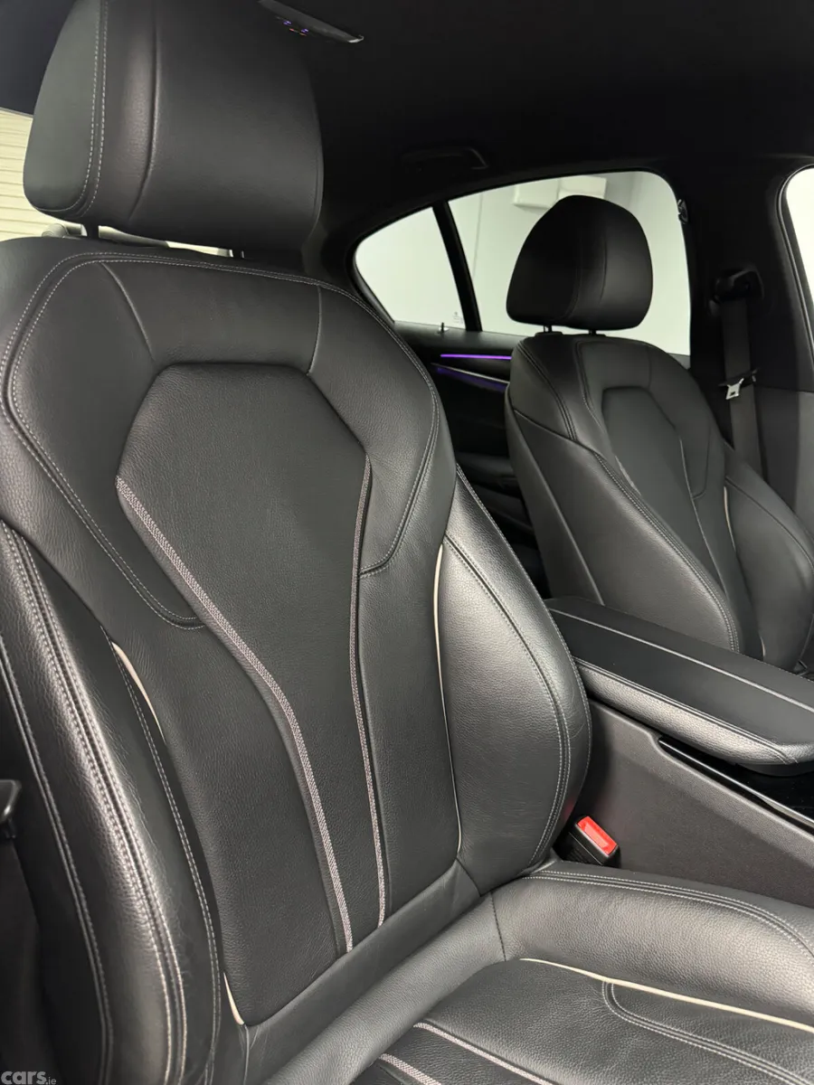 BMW 5-Series Saloon, Diesel Hybrid, 2020, Blue