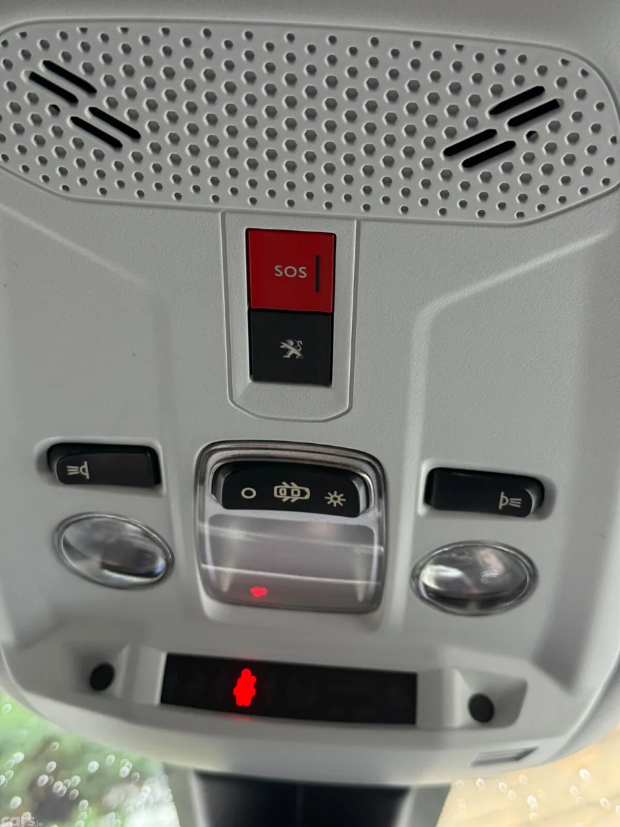 Peugeot 2008 SUV, Diesel, 2021, Orange