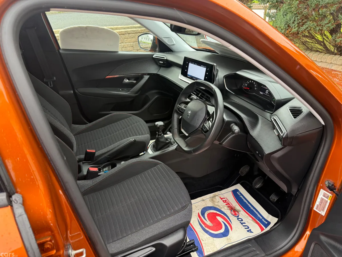 Peugeot 2008 SUV, Diesel, 2021, Orange