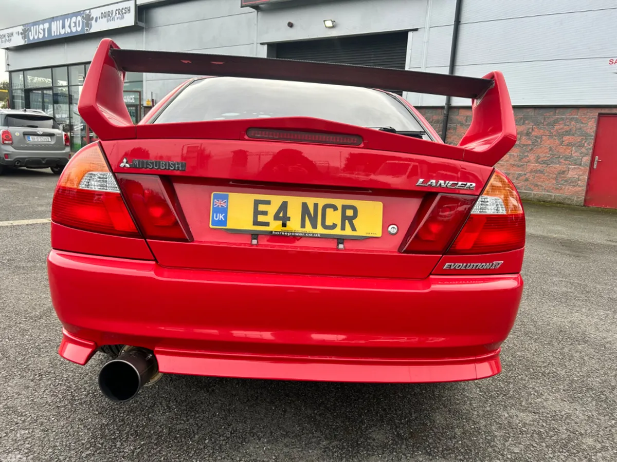 Mitsubishi Lancer Saloon, Petrol, 1996, Red
